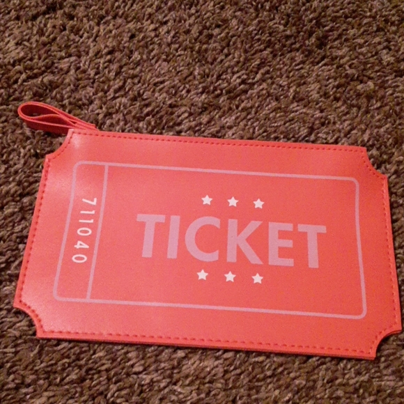 Ticket Ipsy bag - Picture 4 of 4
